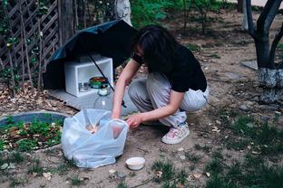 徐静雨谈梅西不上场：那得看梅西是之前就有伤还是突然受伤了